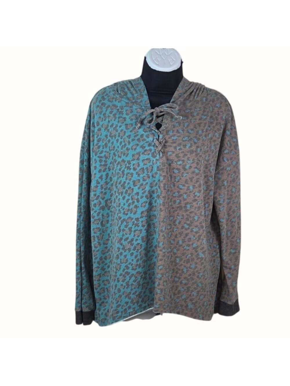 Live Well Leopard Print Long Sleeve Top L